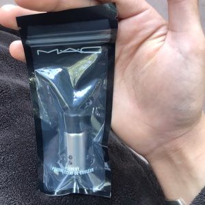 MAC PIGMENT COLOUR in shade A36PLATINUM